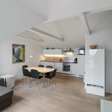 Hertha - 500m From The Sea By Interhome